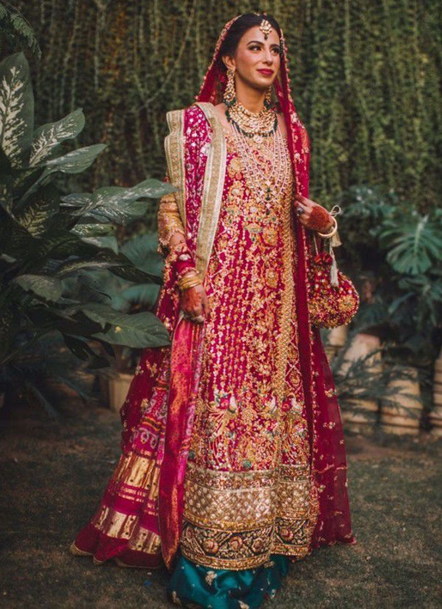Marium Tariq Bewitchingly Beautiful at Her Wedding in a Signature Bridal