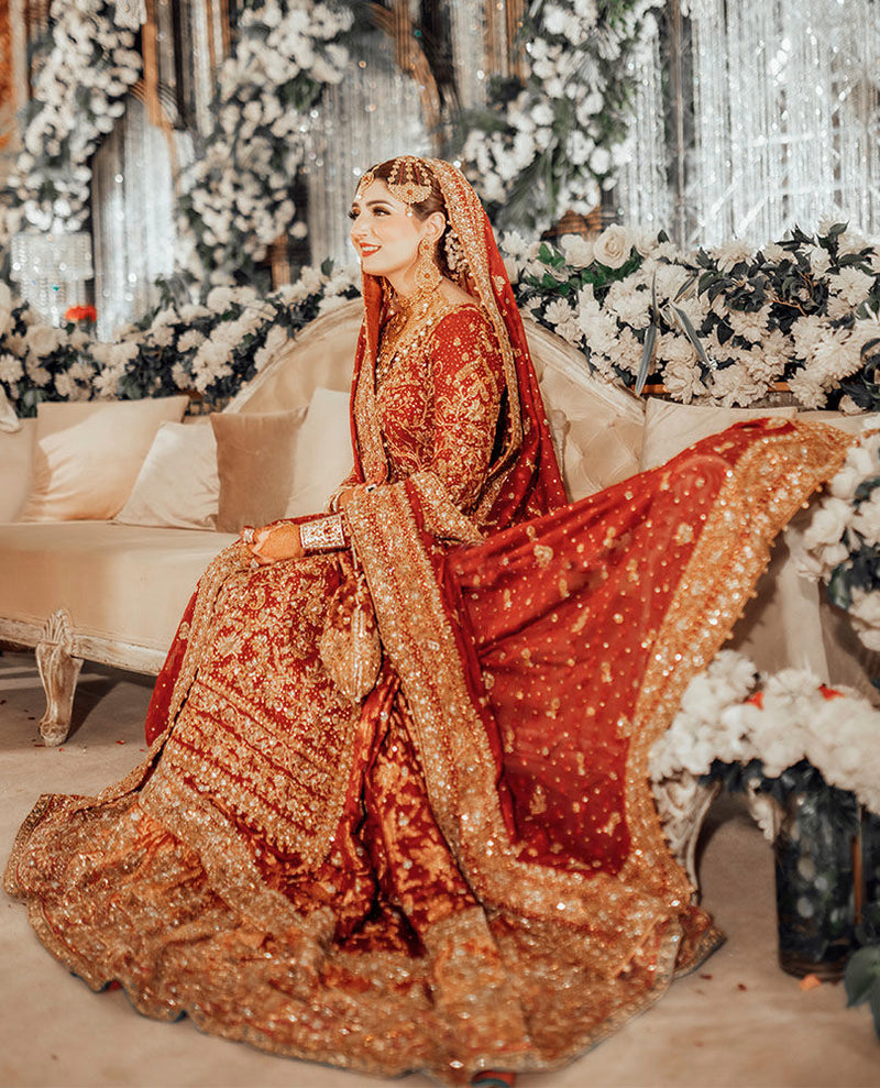 Kashaf Looks Absolutely Ravishing in our Signature Ensemble.