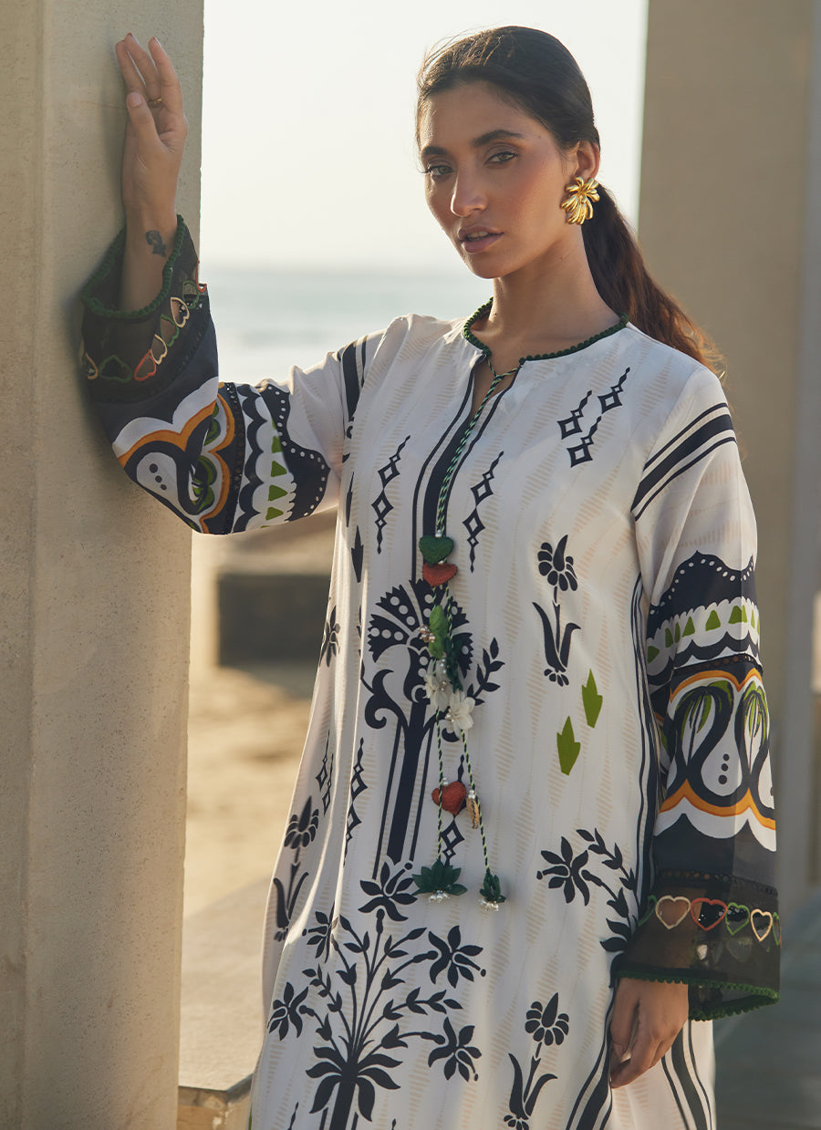 Zenya Crepe Kaftan